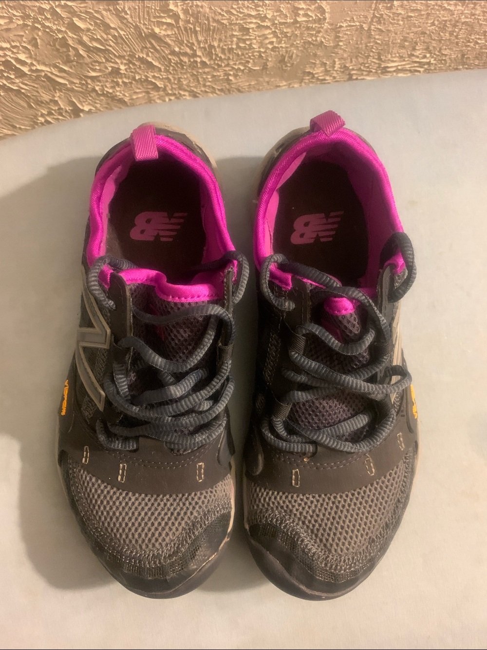 New Balance Women's Gray Sneakers with Pink Lining